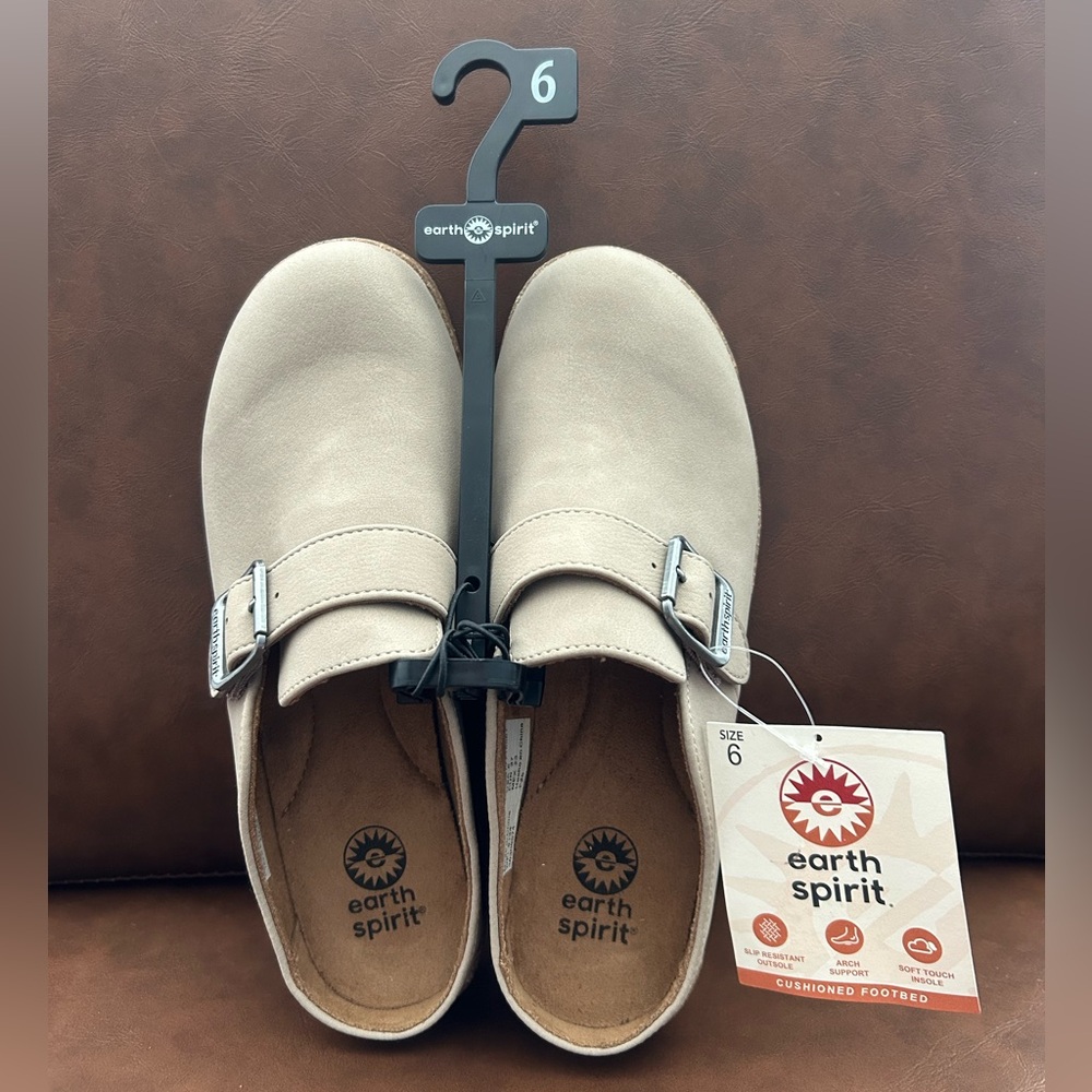 Earth Spirit Clogs Tan Slip-On Buckle Size 6